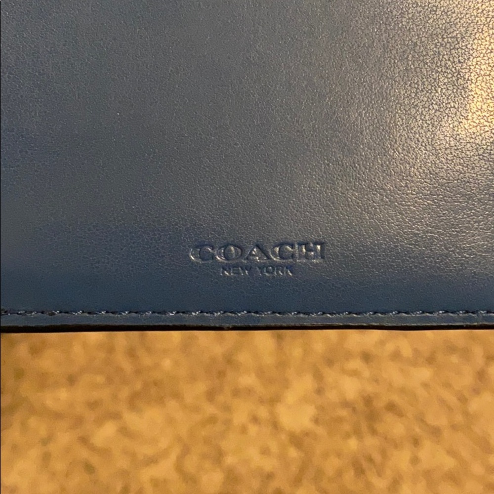 Coach Bifold Wallet - Picture 4 of 5